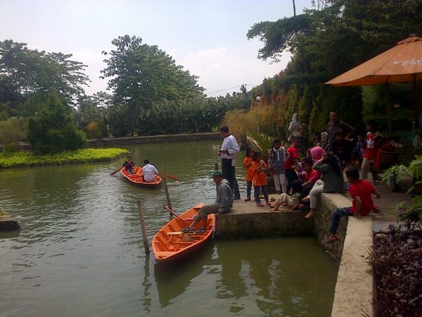 Kampung Tulip Nuansa Belanda
