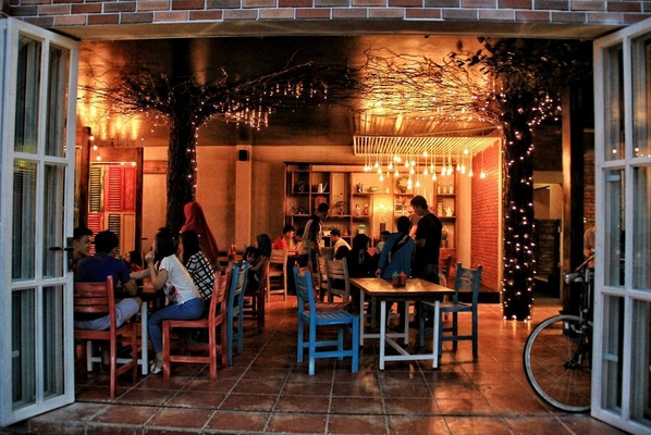 D'Anclom, Tempat Kuliner Hits di Garut