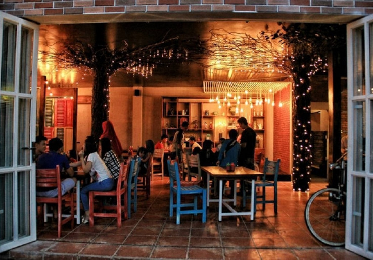 D'Anclom, Tempat Kuliner Hits di Garut