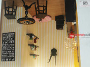 Furnitur Terbalik, Pengunjung Upside Down World Diasuransi