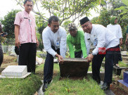 Pembongkaran Makam Fiktif di Jakarta