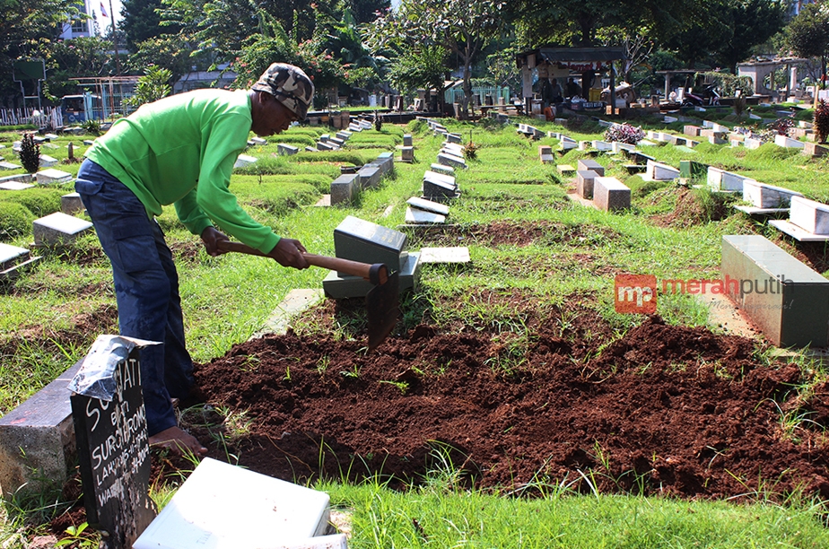 Balada Makam Fiktif di Jakarta