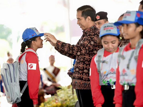 Jokowi: Lindungi Anak-anak dari Dampak Negatif Teknologi
