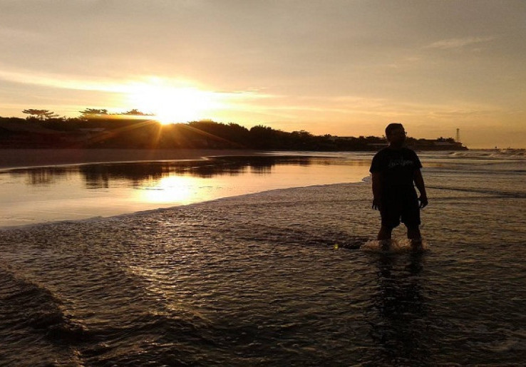 Nikmati Pesona Pantai Jayanti di Cianjur Selatan