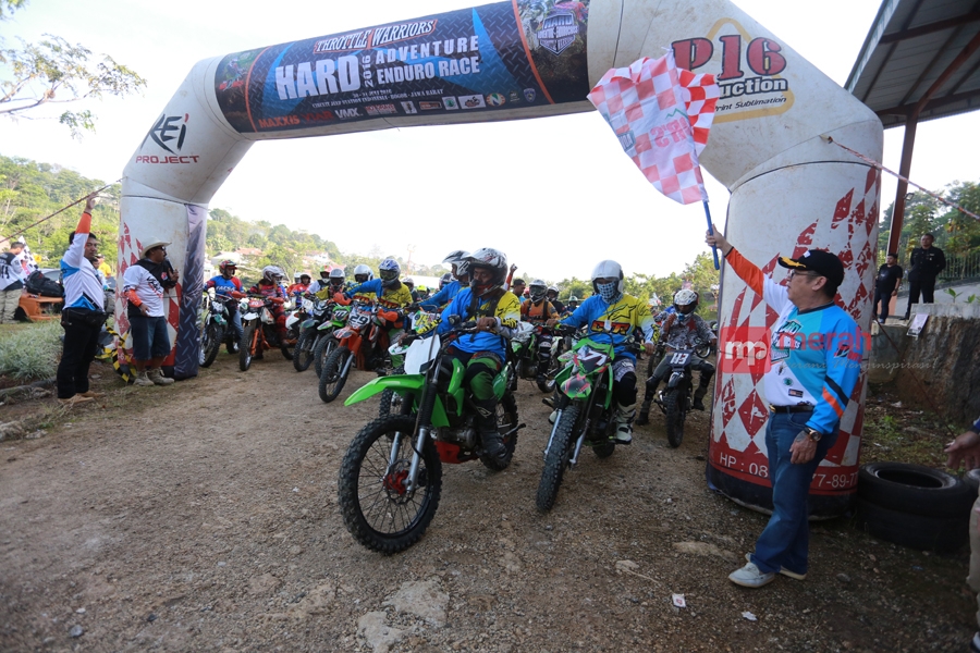 1.300 Crosser Unjuk Keahlian di JSI Offroad Park