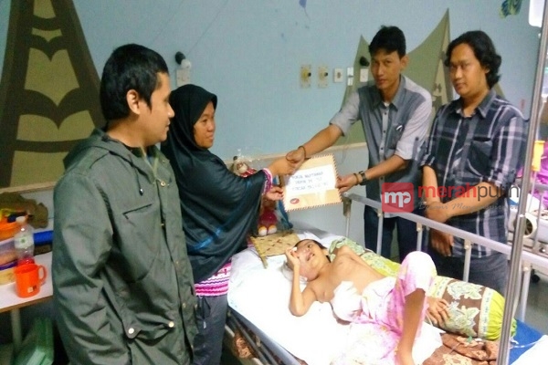 Pokja Wartawan Depok Implementasikan Kepedulian Terhadap Anak Penderita Tumor