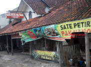  Mengenal Level Pedas Sate Petir Pak Nono