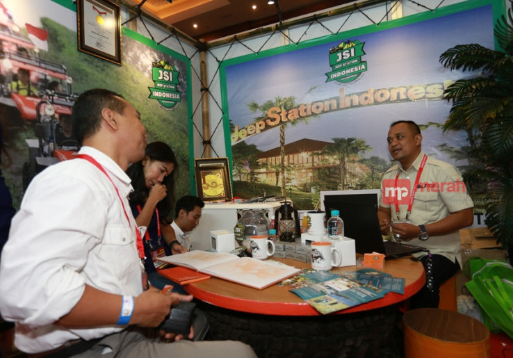 Dekorasi Unik Booth JSI Resort Diserbu Pengunjung
