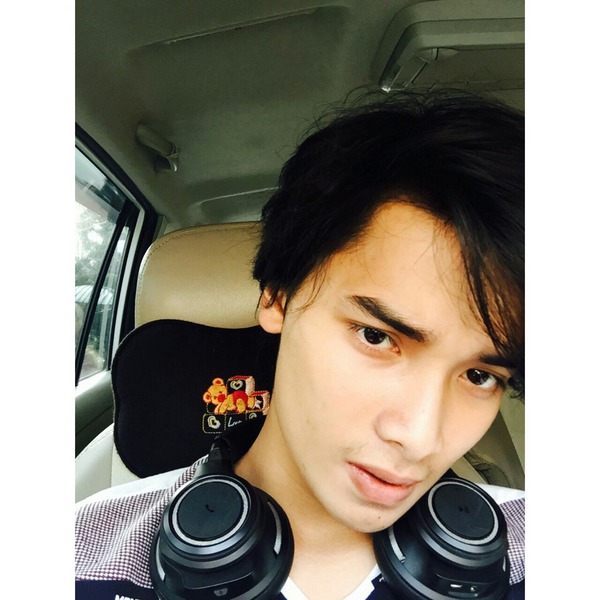Baru 17 Tahun, Putra Ganteng Arifin Ilham Nikahi Mualaf Cantik