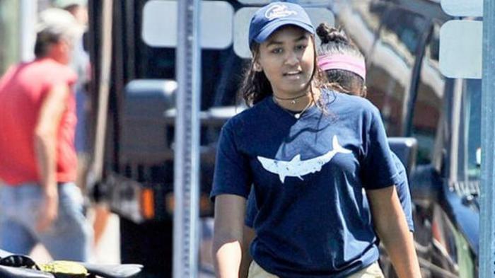Putri Bungsu Presiden Obama Jadi Pelayan Restoran