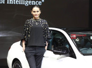 Pagar Ayu SPG Cantik di GIIAS 2016