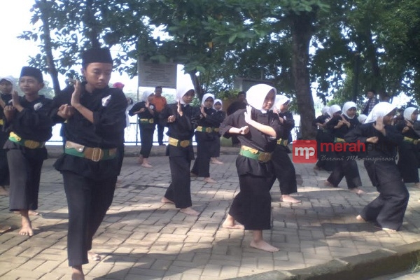 Pendekar Betawi Gelar Festival Beksi Tradisional H. Hasbullah
