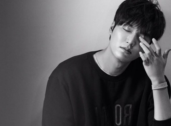 Bikin Penasaran, Lee Min Ho Perankan Dua Karakter di Legend Of The Blue Sea