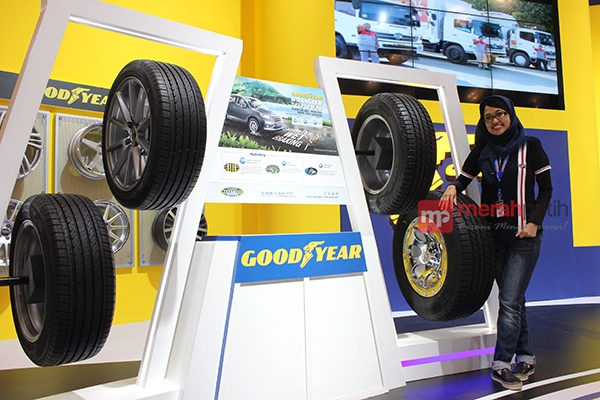 Tips Aman Bagi Pengendara Mobil Khususnya Kalangan Wanita