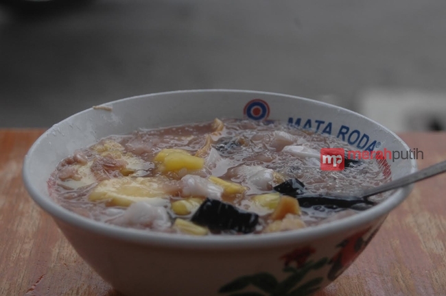 Inilah Rahasia Rasa Khas Es Buah PK