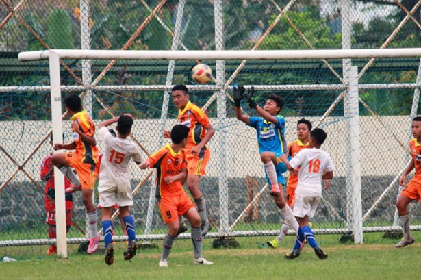 Kemenpora Ingin Hidupkan Kompetisi Sepak Bola Usia Dini 