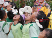 Keseruan Anak-anak SD Lomba 17 Agustusan