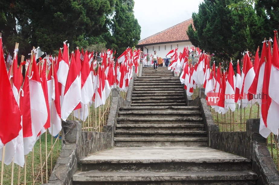 Sambut HUT RI ke-71, Gebyar 10.001 Merah Putih di Gedung Naskah Linggarjati