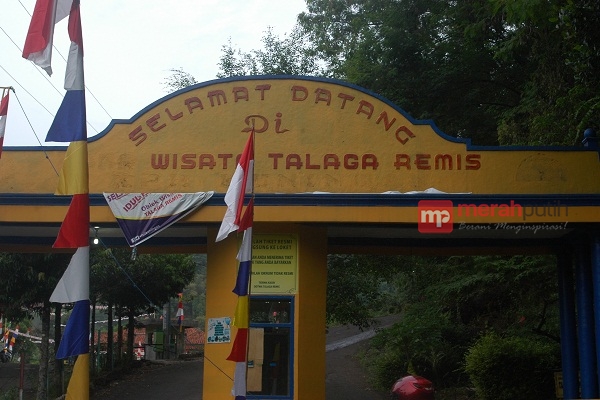Telaga Remis Marak Pemalakan Calo Tiket