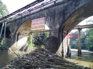 JJ Rizal dan Komunitas Depok Gelar Aksi Peduli Jembatan Panus