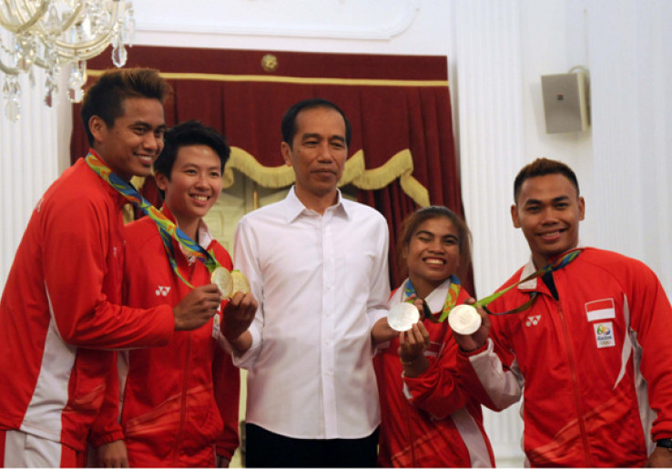Presiden Jokowi Perintahkan Menpora Fokus Perbaikan Sarana Olahraga Cabang Unggulan 