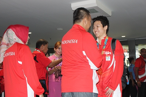 Dalam Balutan Doa Bunda, Liliyana Sabet Emas Olimpiade