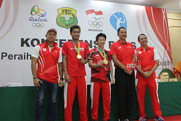Ketum PBSI  Berikan Bonus Tambahan  Kepada Tim Owi dan Butet
