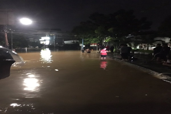 Wilayah Kemang, Jakarta Selatan Dikepung Banjir 