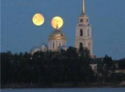 Kabar Fenomena Bulan Kembar Ternyata Hoax