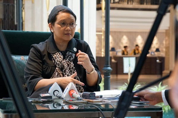 Menlu Nyatakan Tak Ada WNI Korban Bom Davao City