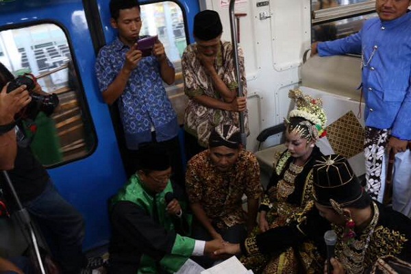 HUT Kota Yogyakarta ke-260, Tujuh Pasangan Nikah Gratis di Stasiun Kereta