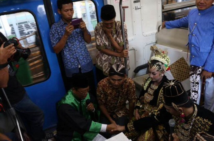 HUT Kota Yogyakarta ke-260, Tujuh Pasangan Nikah Gratis di Stasiun Kereta