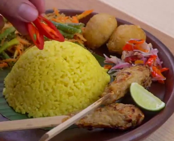 Resep Nasi Kuning Bali Enak Buatan Rumah