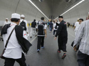 Video Jemaah Haji Indonesia Saat Lempar Jumroh 