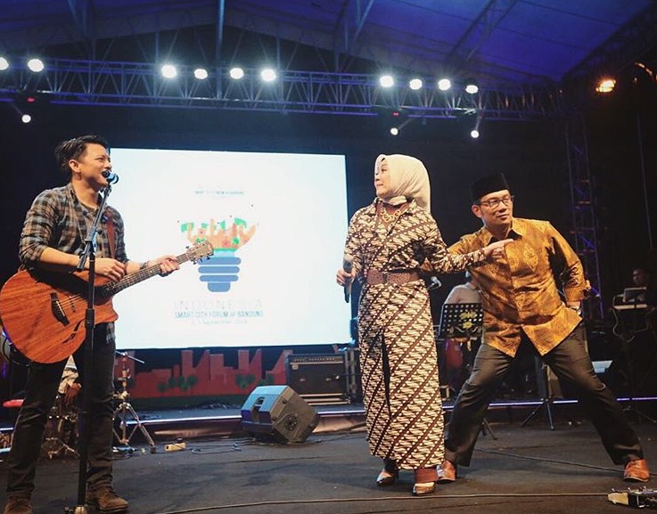 Kekesalan Ariel NOAH Dilarang Foto Bareng Ridwan Kamil oleh KPAI