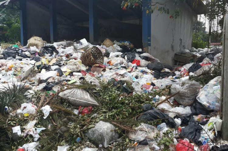 Walhi Jakarta: Pengelolaan Sampah di Halim Perdana Kusuma Tidak Sesuai Aturan