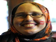 Katrin Bandel  Belajar Salat dari Google