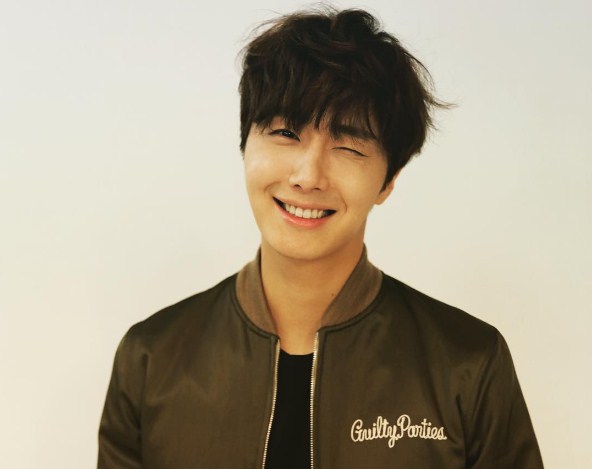 Jung Il Woo Ingin Perankan Karakter Song Joong Ki di Descendants of the Sun