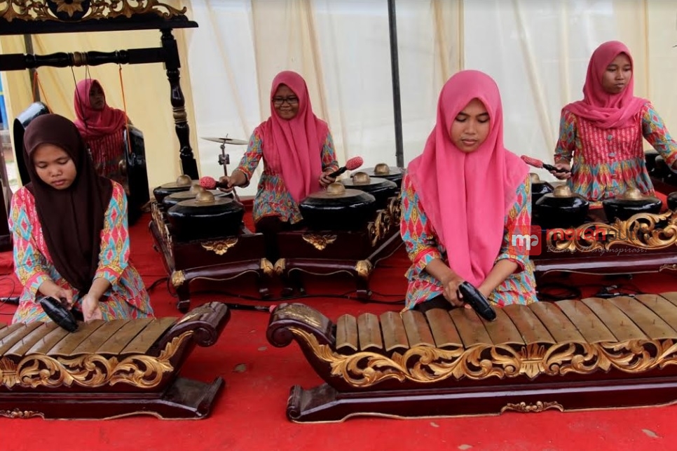 Membangun Karakter Generasi Muda dengan Seni Tradisional