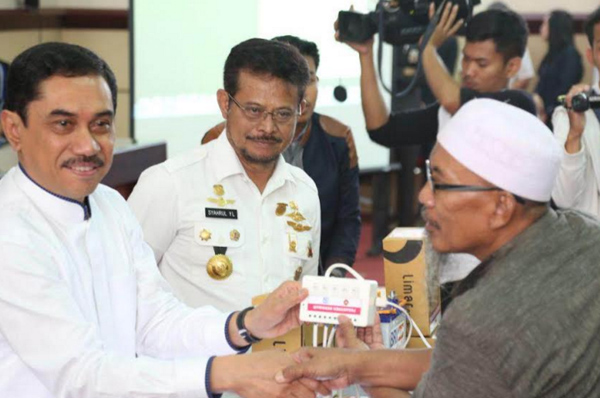10 Pesantren di Sulsel Dapat Penerangan Gratis