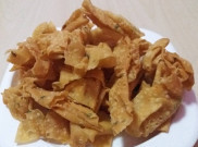 Keripik Bawang Gurih yang Pas Dijadikan Teman Santap Hari Ini