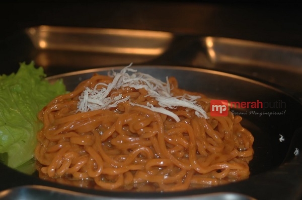 Inilah Keunikan dan Kekhasan 'Mie Hukuman Mati' di Mie Rampok Pedasss