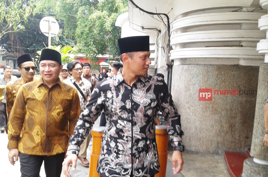 Minta Dukungan PBNU, Agus Yudhoyono Sampaikan Salam SBY
