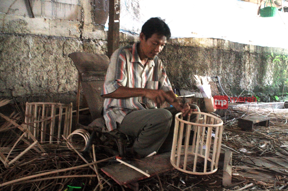 Kerajinan dari Bahan Rotan Disukai Pasar Luar Negeri
