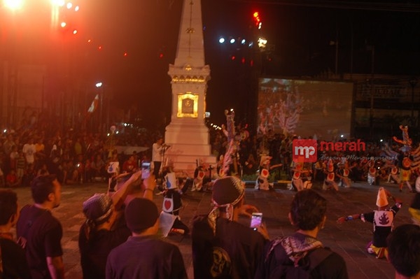 Kemeriahan Pawai Budaya HUT Yogyakarta Ke-260