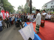 Kemeriahan Gerak Jalan Sarungan Kota Tangerang