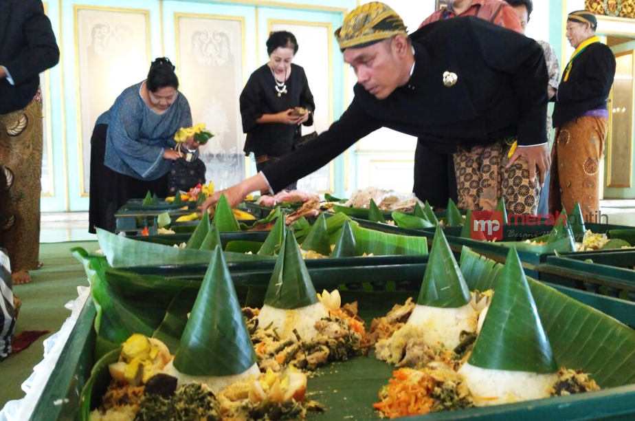 Perayaan Jumenengan, Mangkunegaran Sajikan 29 Tumpeng