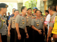 Kapolri Tito Jenguk Anggota Polisi Korban Penusukan Teroris