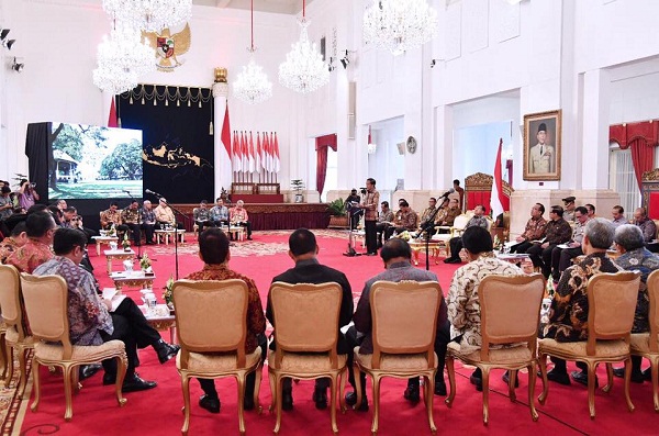 Presiden Jokowi dalam Rapat Pungli