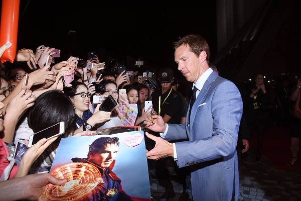 Doctor Strange Mewabahi Dunia Dengan Seni Mistis